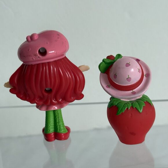 Lot of 2 Strawberry Shortcake Toys Vintage Vinyl TCFC & 2010 McDonalds Character - Picture 4 of 12